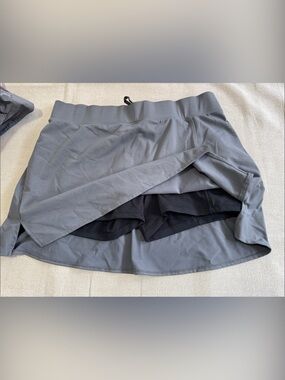 REI Women’s Active Skort in Gray and Black
